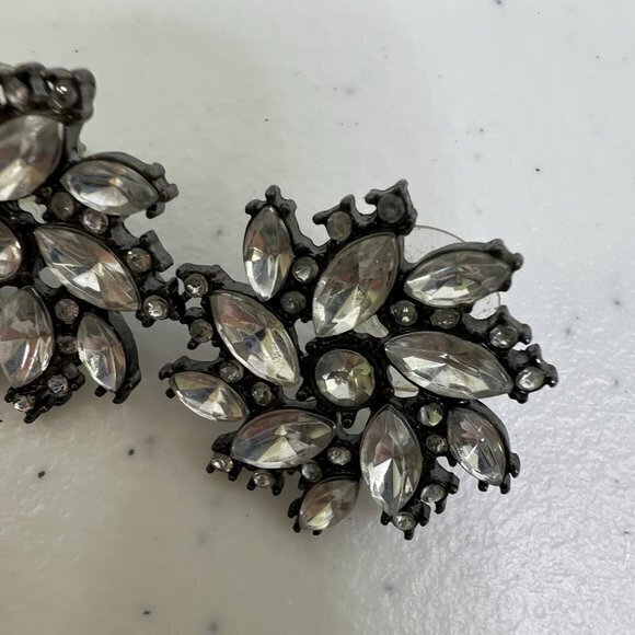 Rhinestone Earrings Gunmetal Flower Stud Big Gaudy Silver‎ Tone Swirl - Picture 3 of 7